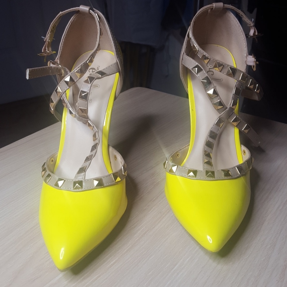 Neon yellow and tan t strap heels